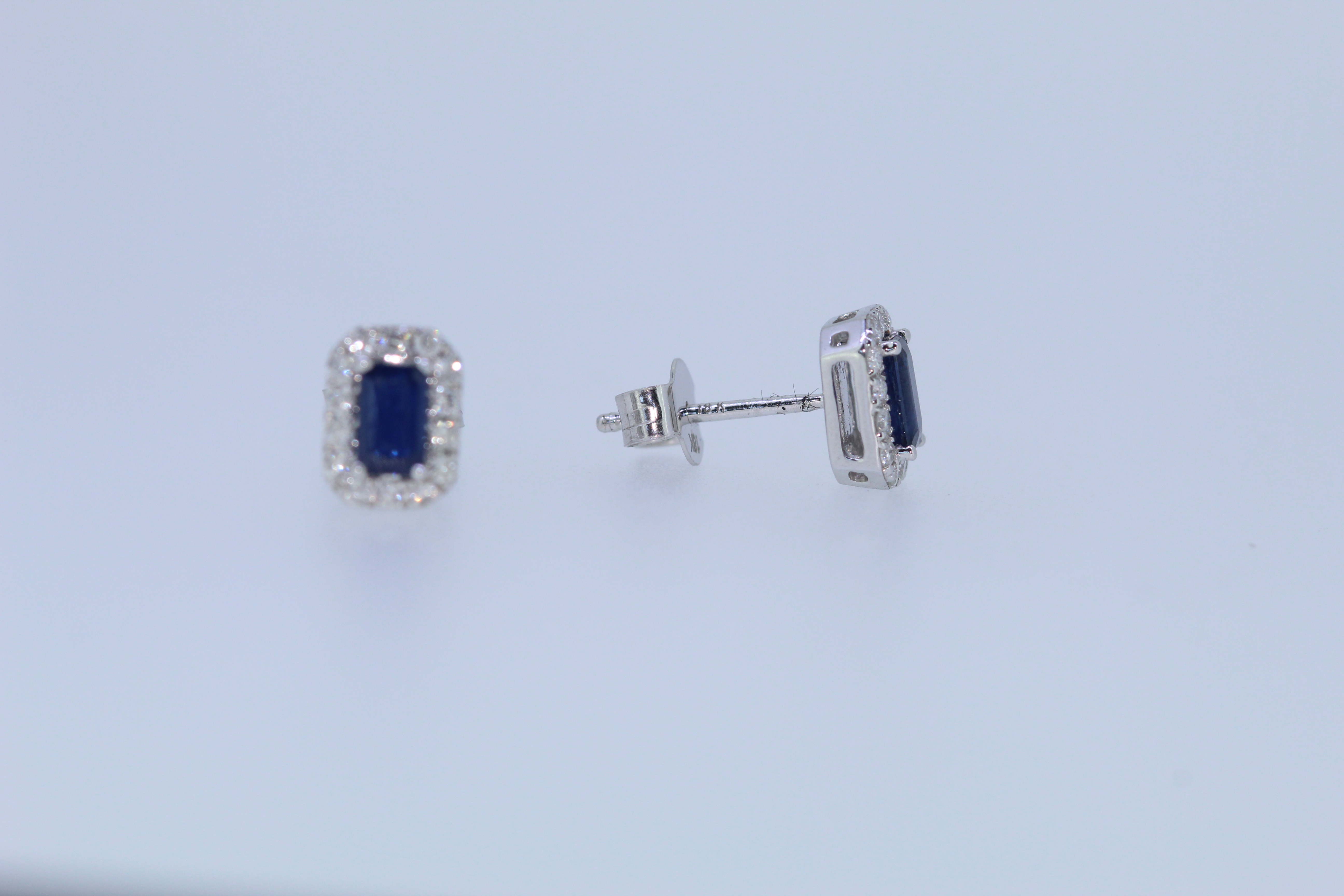 18ct Hallmark White Gold Sapphire And Diamond Stud Earring - Image 2 of 4