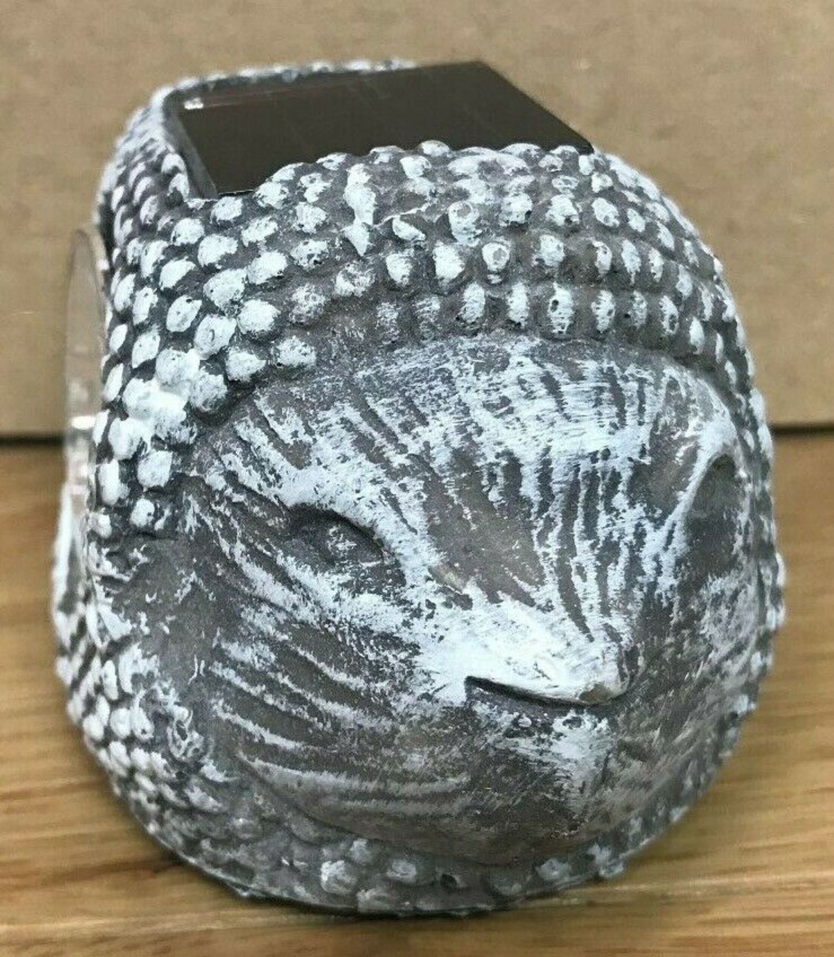 Rustic Resin Hedgehog Solar Rockery Stone Garden Light Ornament - Pack of 10 Total RRP £70 - Image 5 of 6