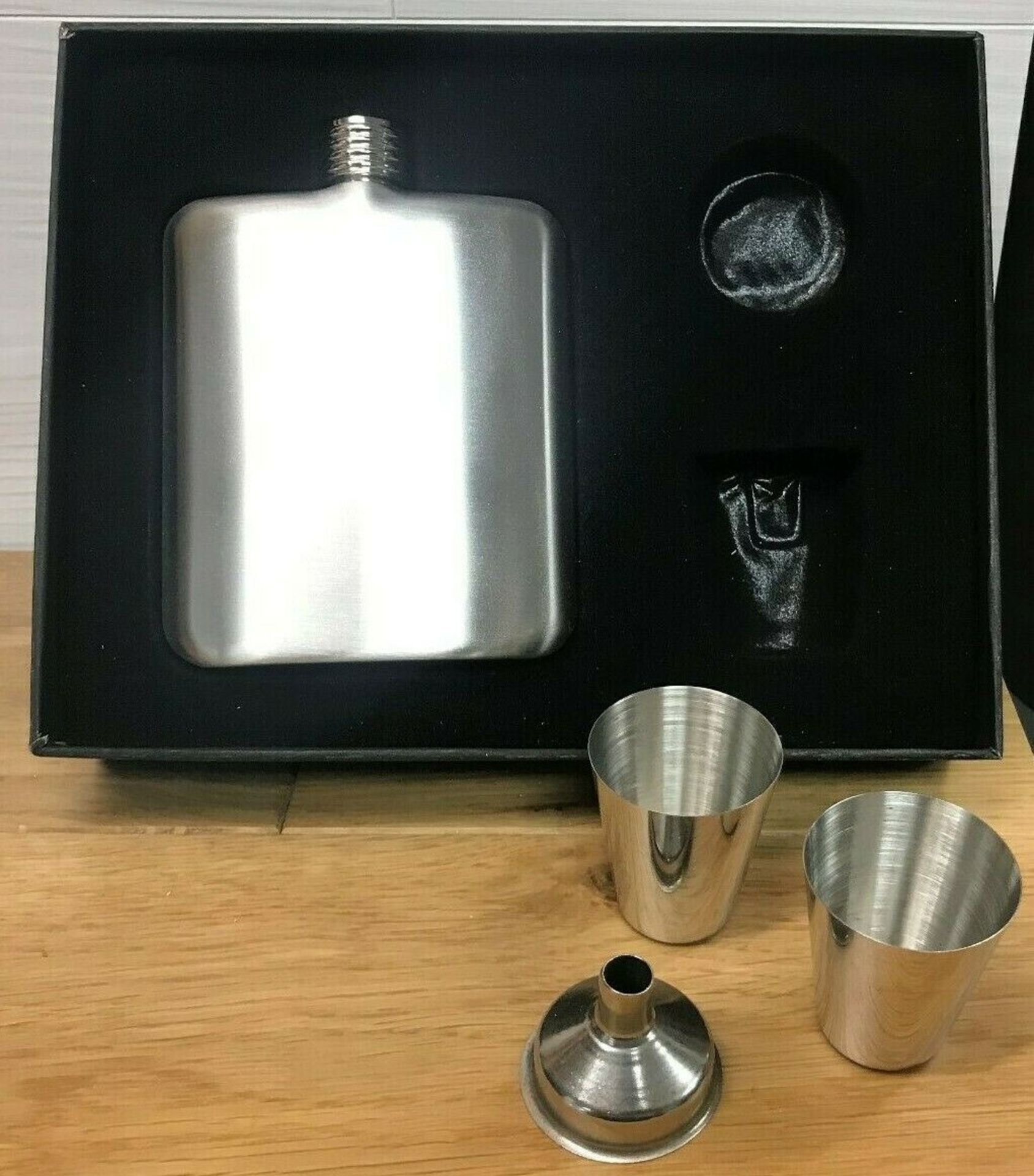 Boxed 6Oz Stainless Steel Hip Flask, Funnel / Pourer plus 2 Shot Cups - 25 Sets Total RRP £312.50 - Image 3 of 5