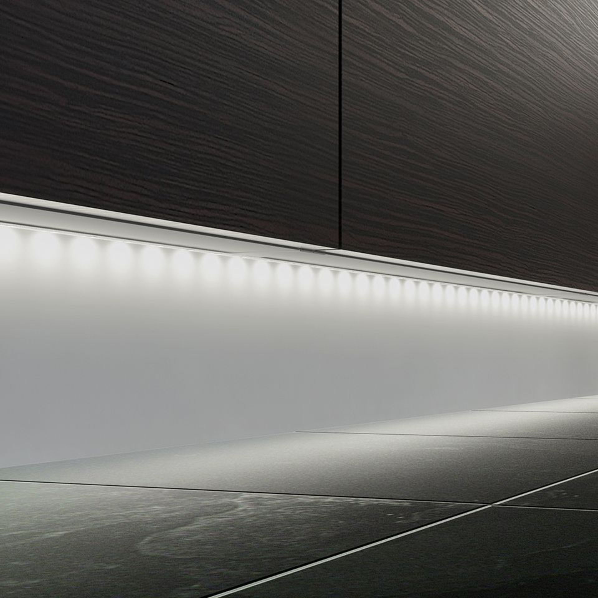 Primo 5m Clip LED Flexible Strip - Warm White The Primo flexible strip light is our longest st...