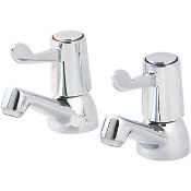 NEW (L122) Netley Chrome-plated Bath Pillar Tap, Pack of 2. This traditional style chrome bath ...