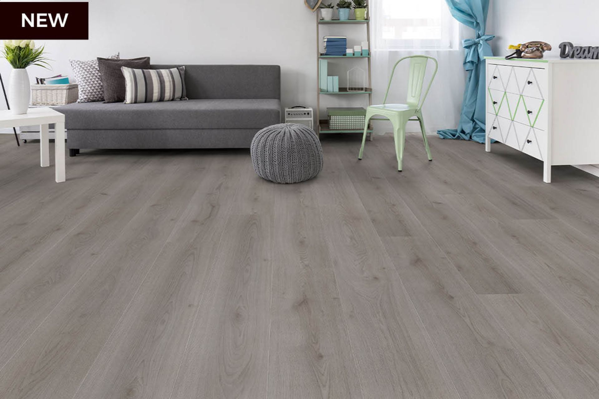 NEW 6.36m2 WILD DOVE OAK LAMINATE FLOORING . The elegant mid-grey hue of this floor complements...