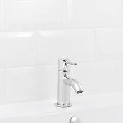 NEW (Z96) Hoffell 1 lever Chrome-plated Contemporary Basin Mono mixer Tap. This contemporary st...