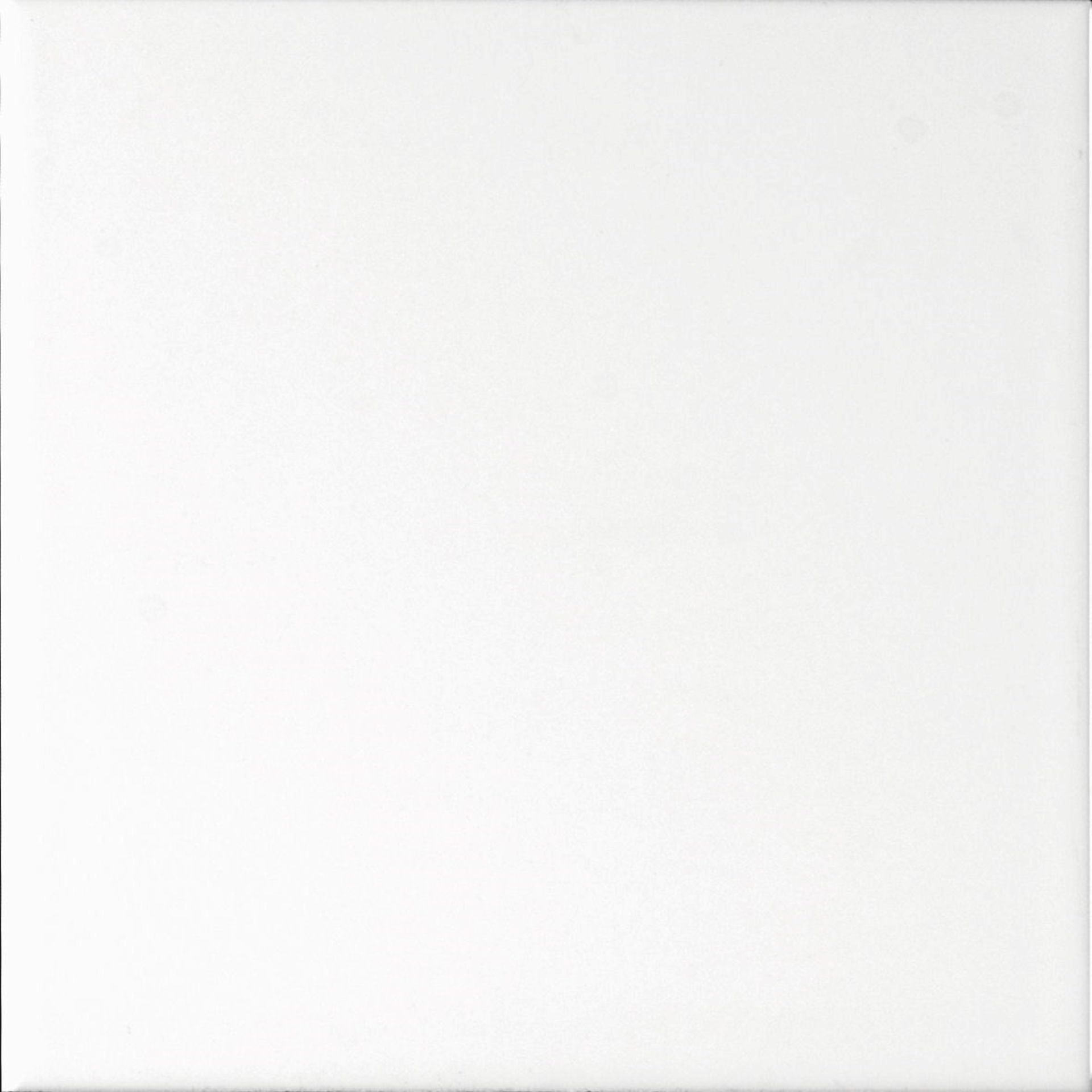 Brand New 6m2 150x150mm White Square Procelian Wall Tiles. White tiles are an essential product that - Image 4 of 4