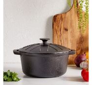(MY23) Cast Iron Casserole Dish Ideal for roasts, stews, casseroles and other dishes Featur...