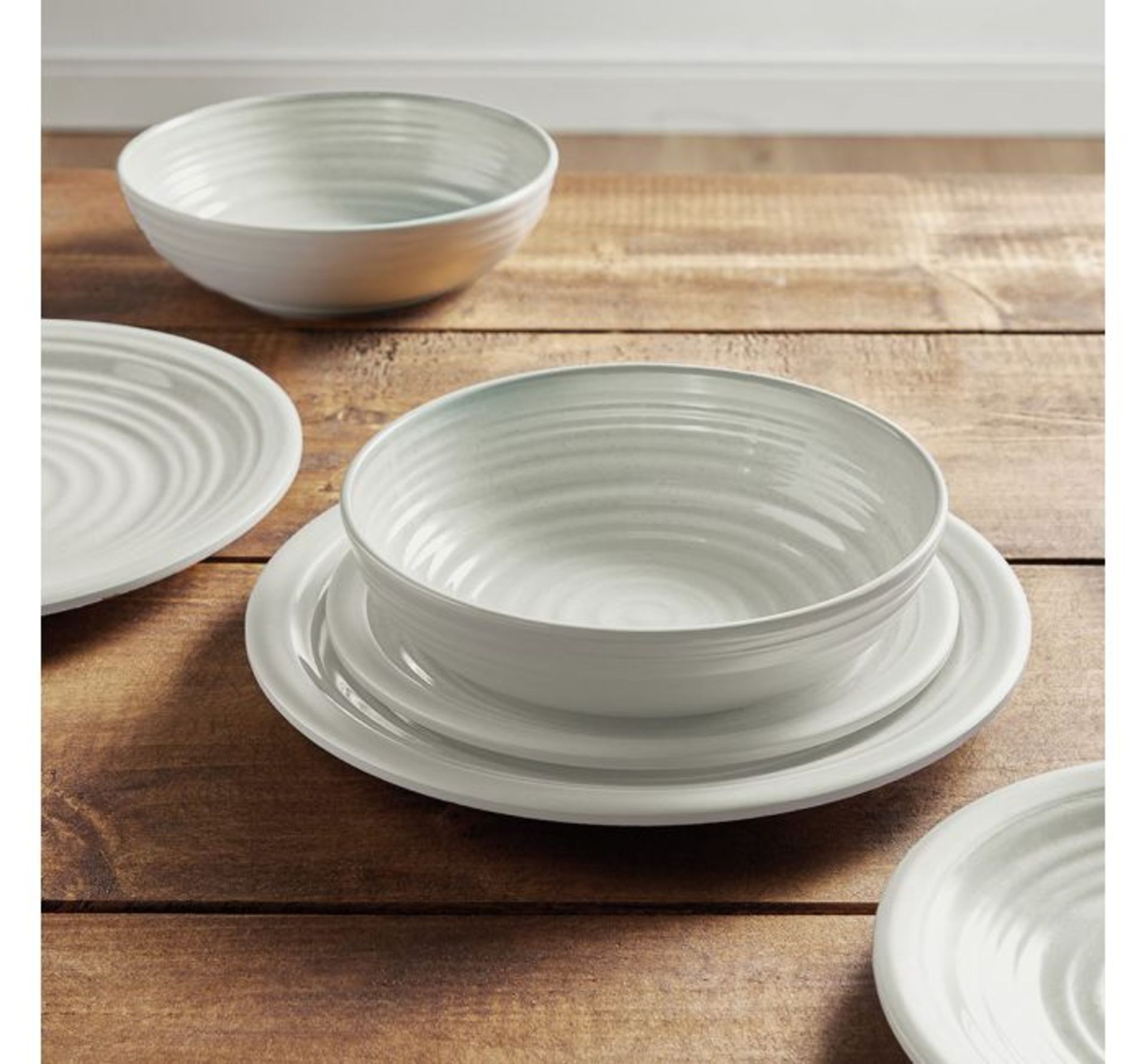 (MY25) 12pc Melamine Dinner Set 12-piece shatterproof dinner set with 4 plates, bowls & side p... - Image 3 of 3