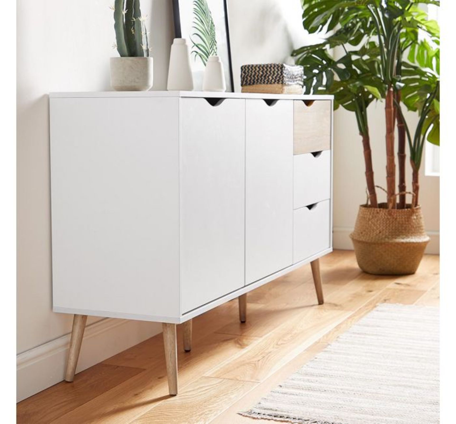 (PP73) White & Oak Large Sideboard Split front features 2 large cupboards and 3 stacked drawer... - Image 3 of 3