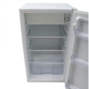 (PP75) The under counter 90L fridge offers a space saving compact design with all the top quali...