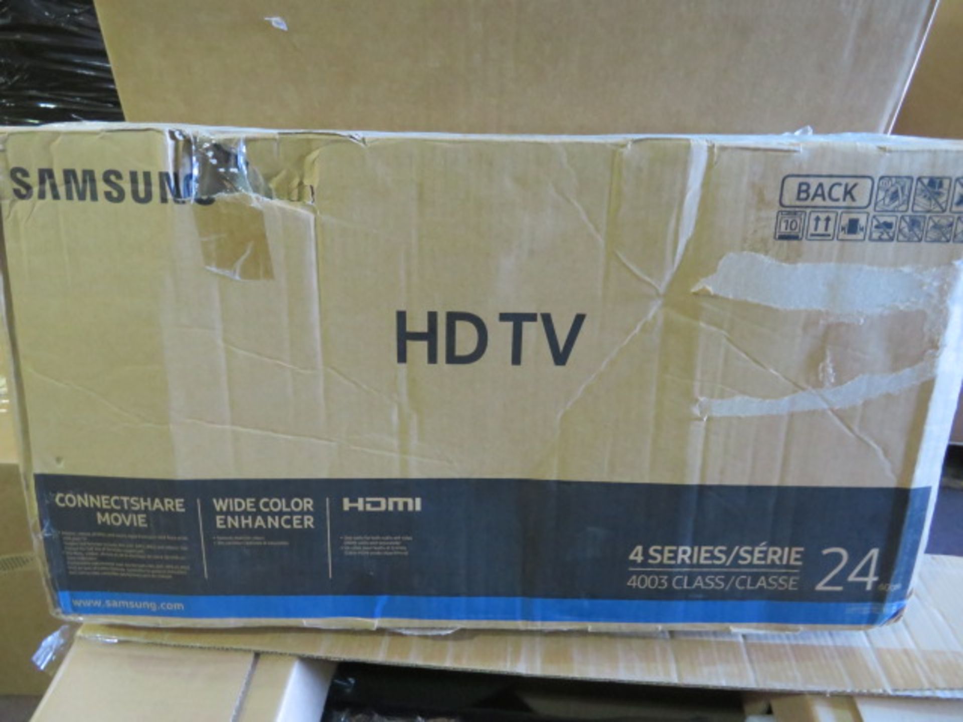 (16) 1 x Grade B - Samsung UE24H4003AW 24" HD ready Black - LED TV. (16) 1 x Grade B - Samsung - Image 2 of 5