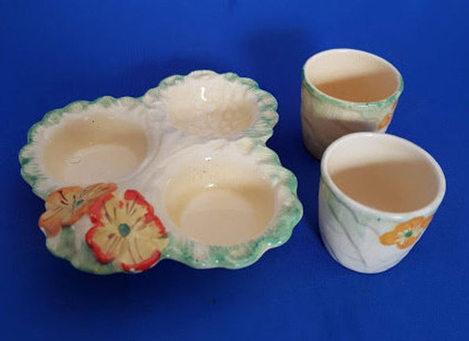 Kensington Ware Pottery Egg Cup Tray c1920 1930 Primula pattern - Image 2 of 4