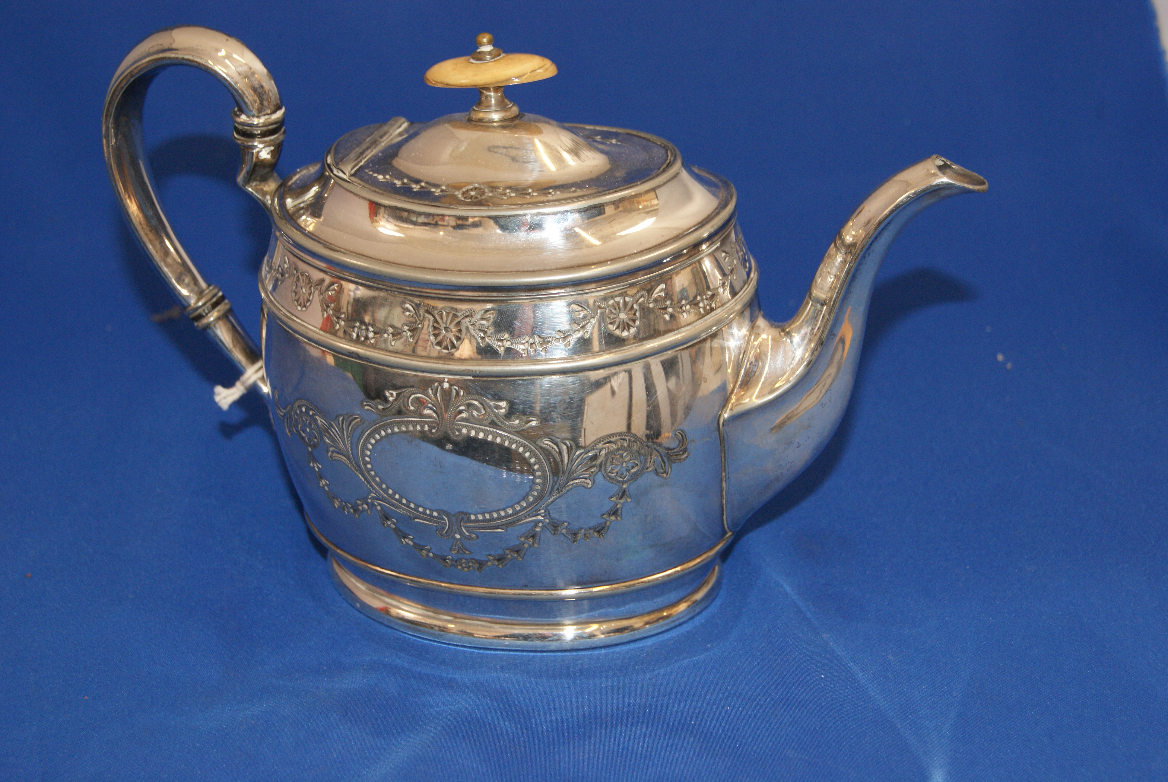 Early 20th Century Silver Plate Ornate Teapot. c - Image 2 of 3
