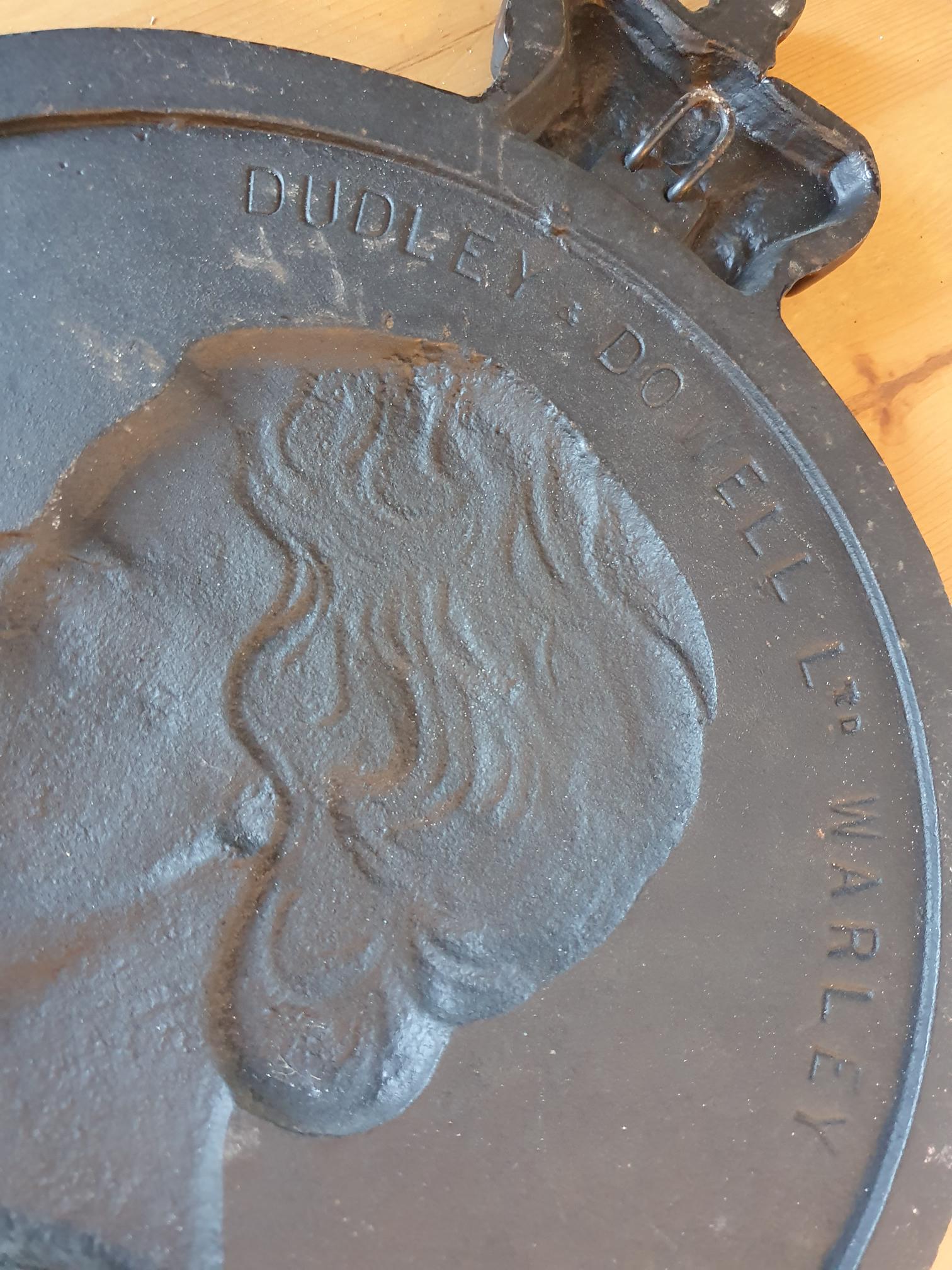 Queen Elizabeth II Silver Jubilee Cast Iron plaque - Image 4 of 4
