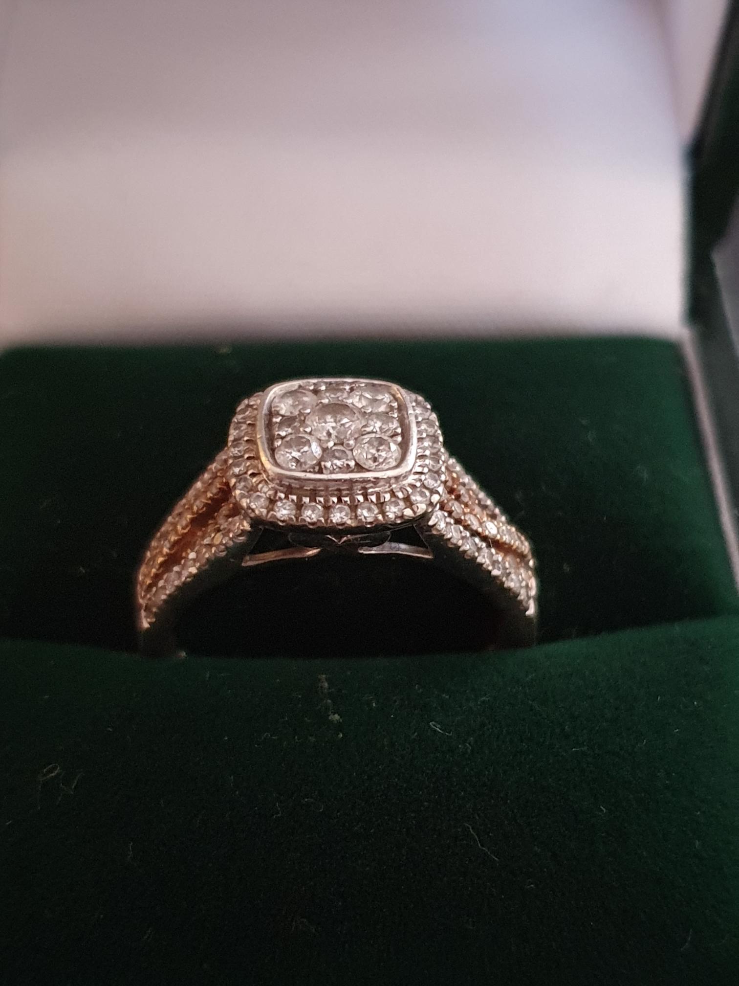 Ladies White Gold Diamond Ring - Image 4 of 11