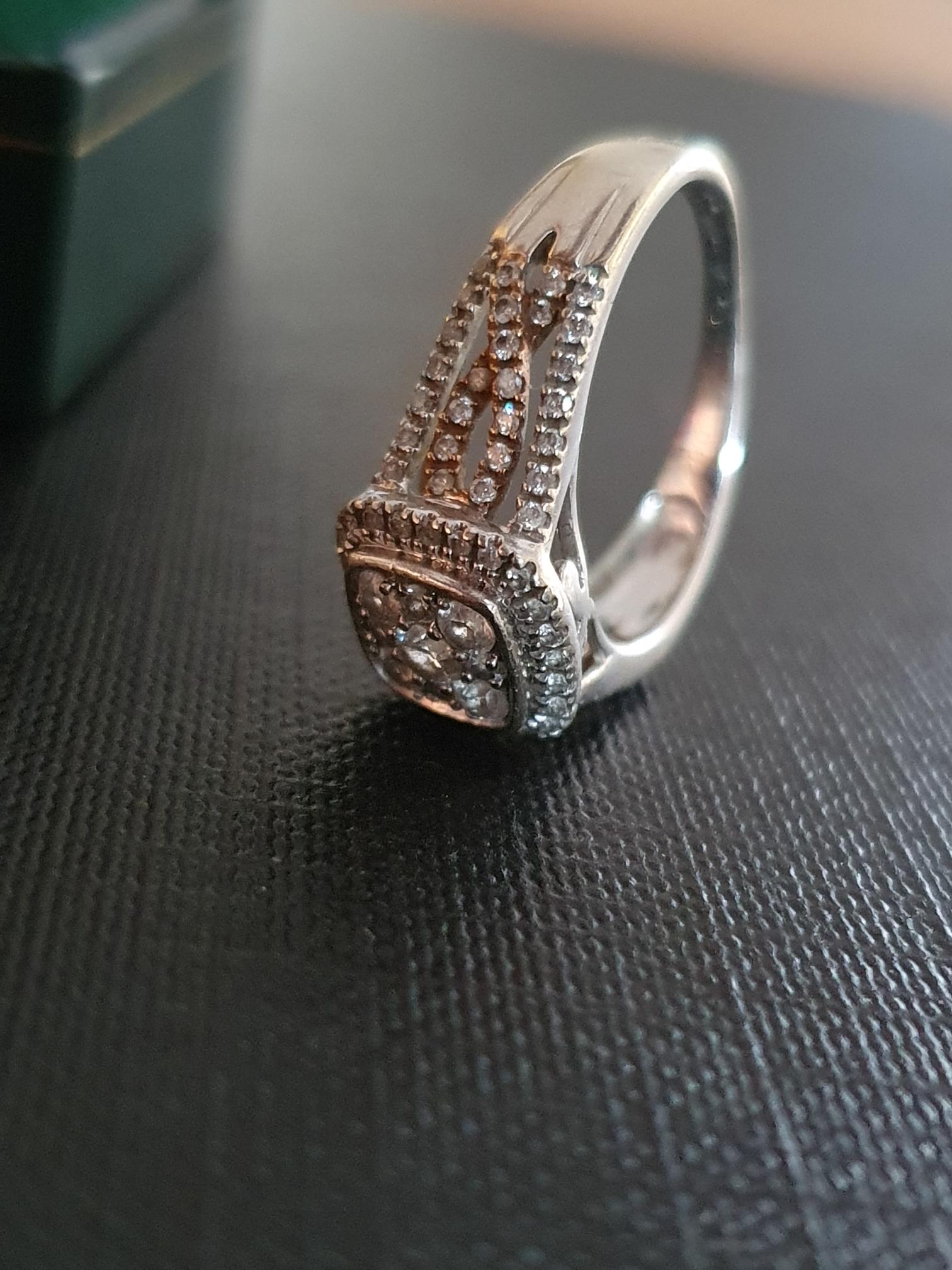 Ladies White Gold Diamond Ring - Image 9 of 11