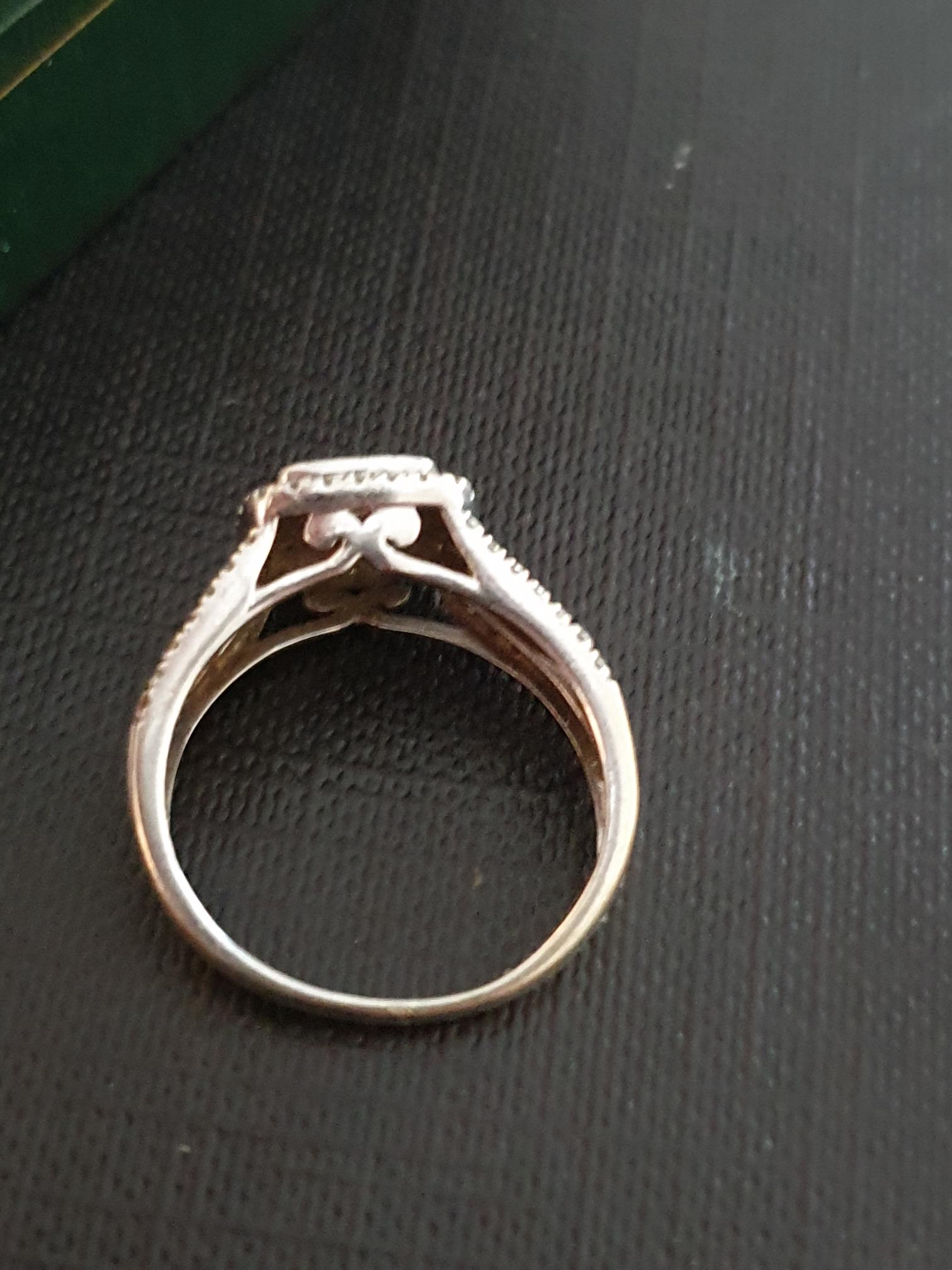 Ladies White Gold Diamond Ring - Image 11 of 11