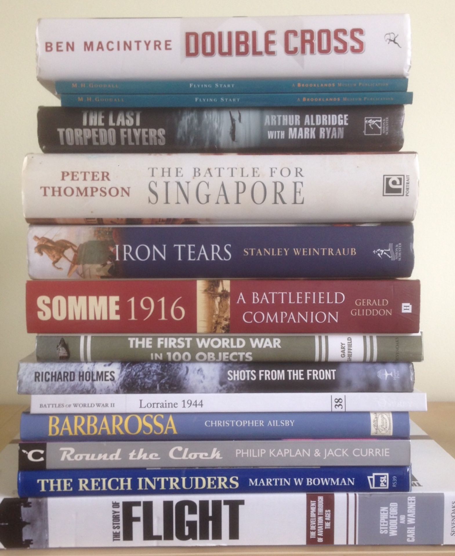 32 Assorted Books On History Including Somme 1916 & First World War In 100 Objects