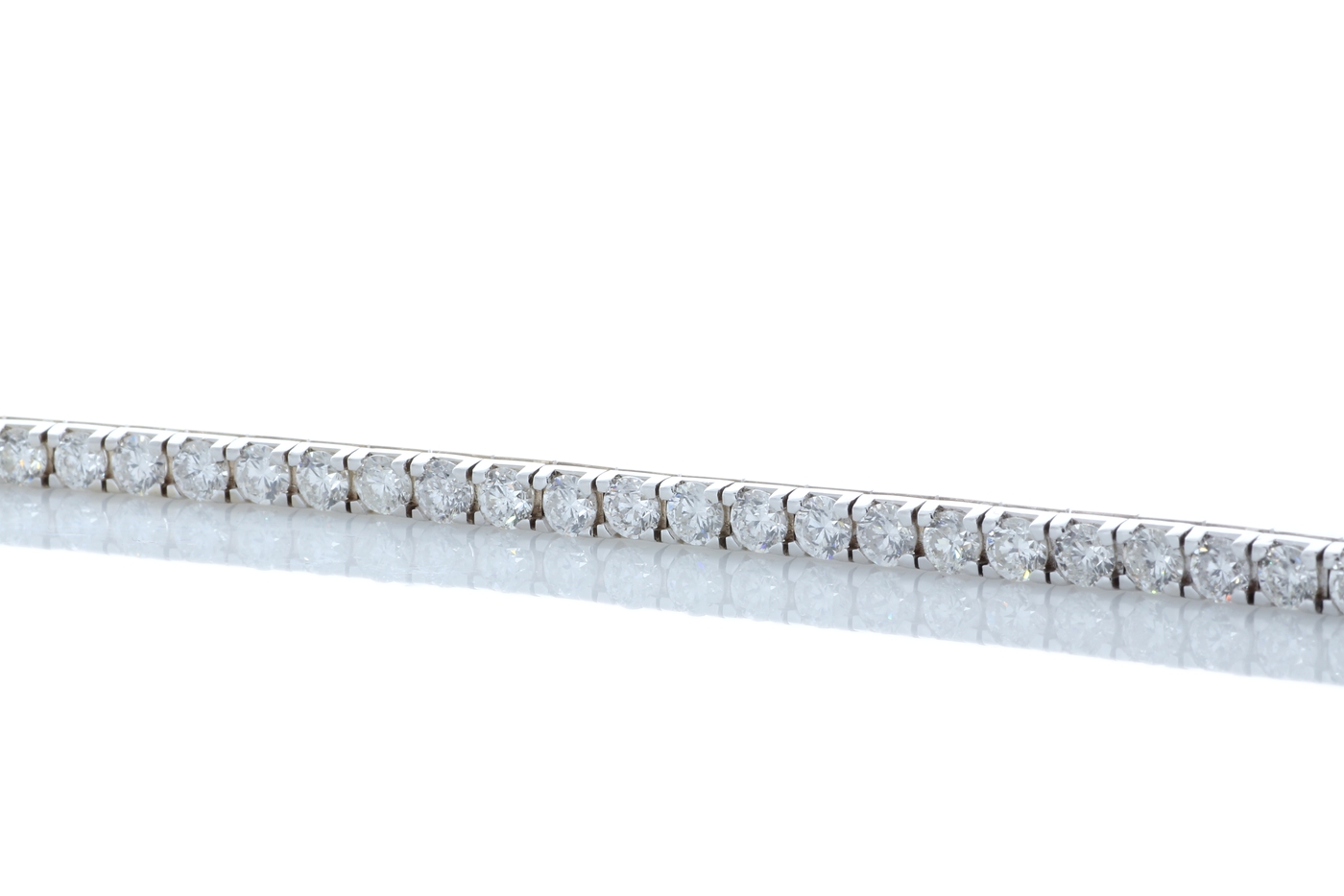 18k White Gold Tennis Diamond Bracelet 9.58 Carats - Image 4 of 5