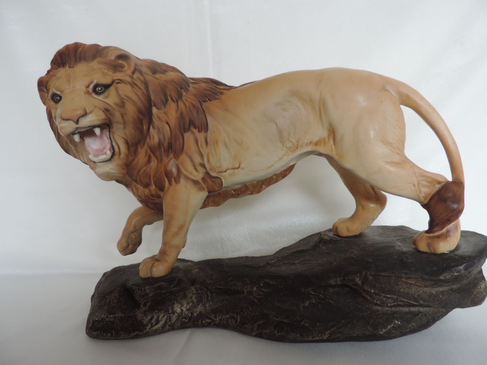 Beswick Lion on a Rock Figurine - Image 8 of 9