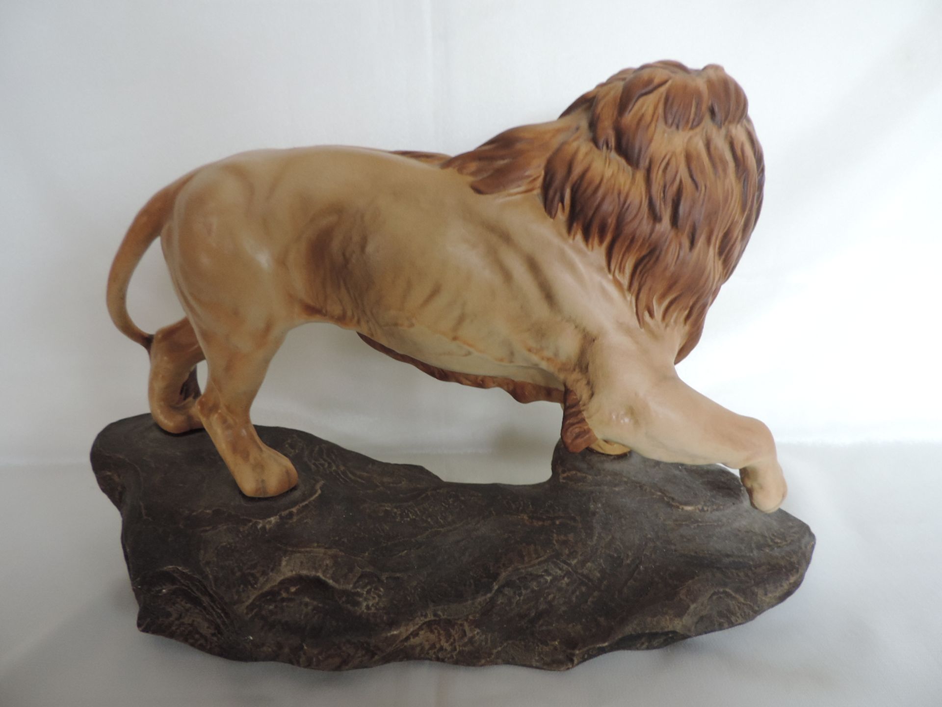 Beswick Lion on a Rock Figurine - Image 5 of 9