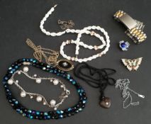 Vintage Parcel of Costume Jewellery