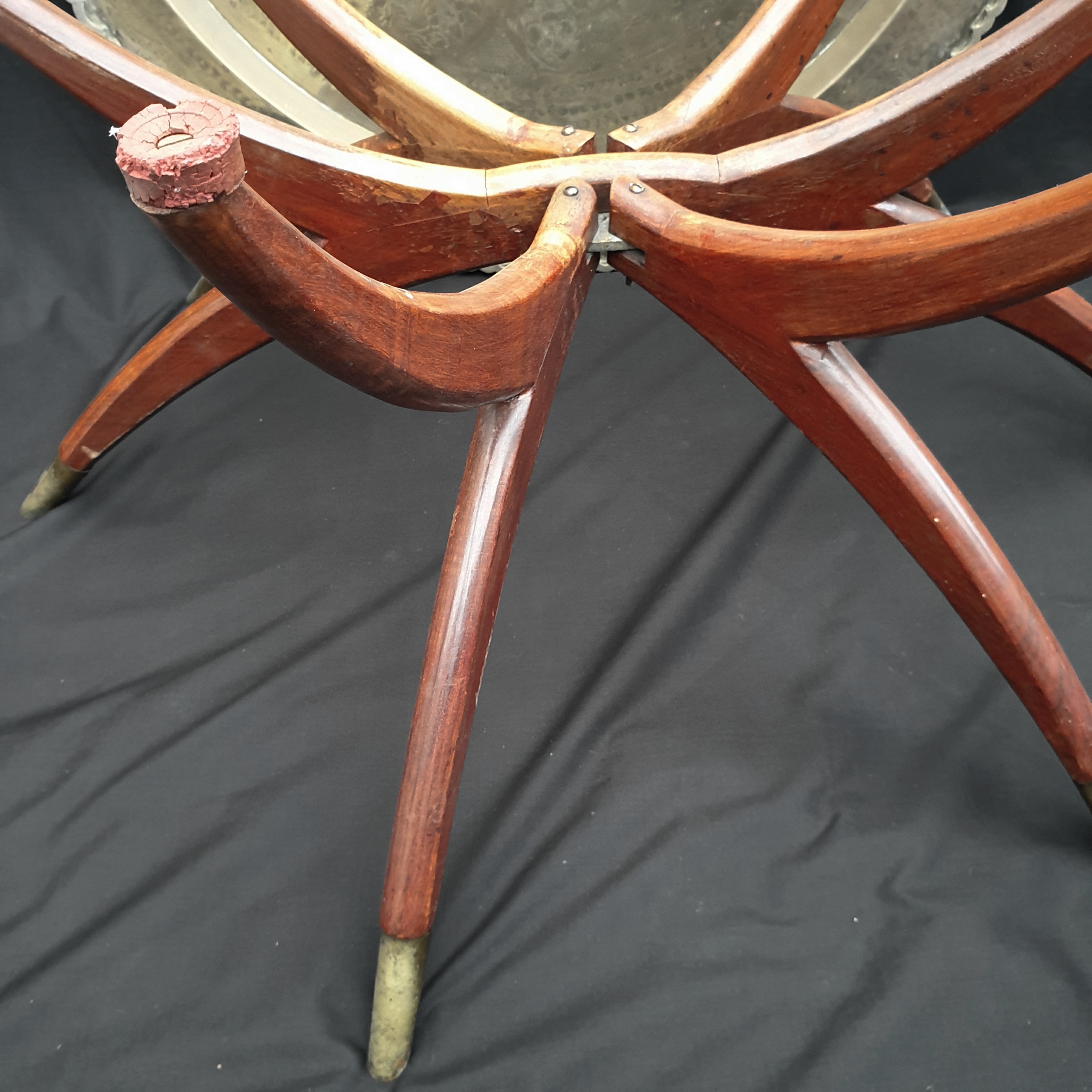 Vintage 1960's Chinese Spider Leg Table With Brass Tray Top - Image 6 of 6