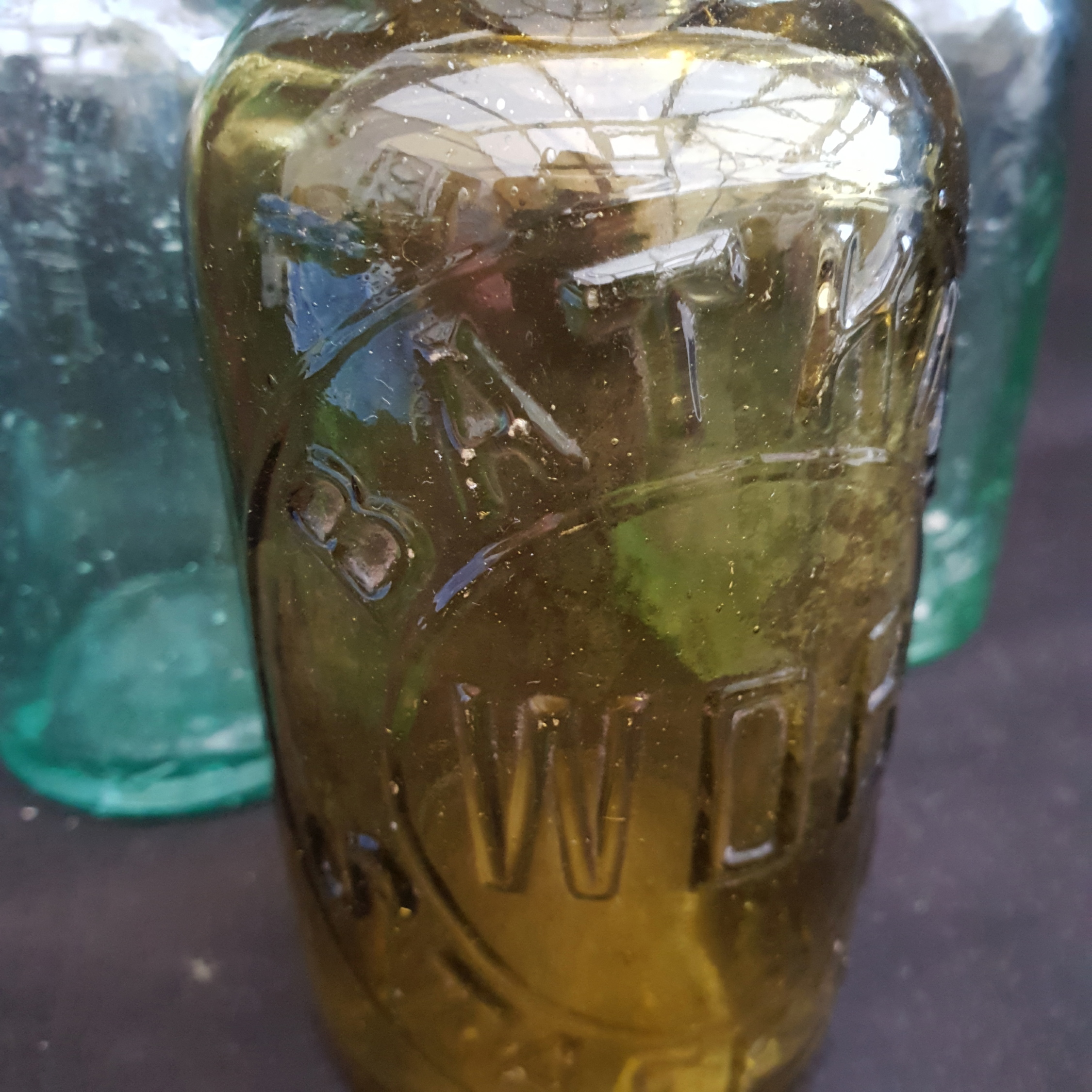 Vintage 3 x Collectable Glass Bottles - Image 2 of 3