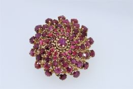 Vintage Gold Ruby Set Pendant / Broach