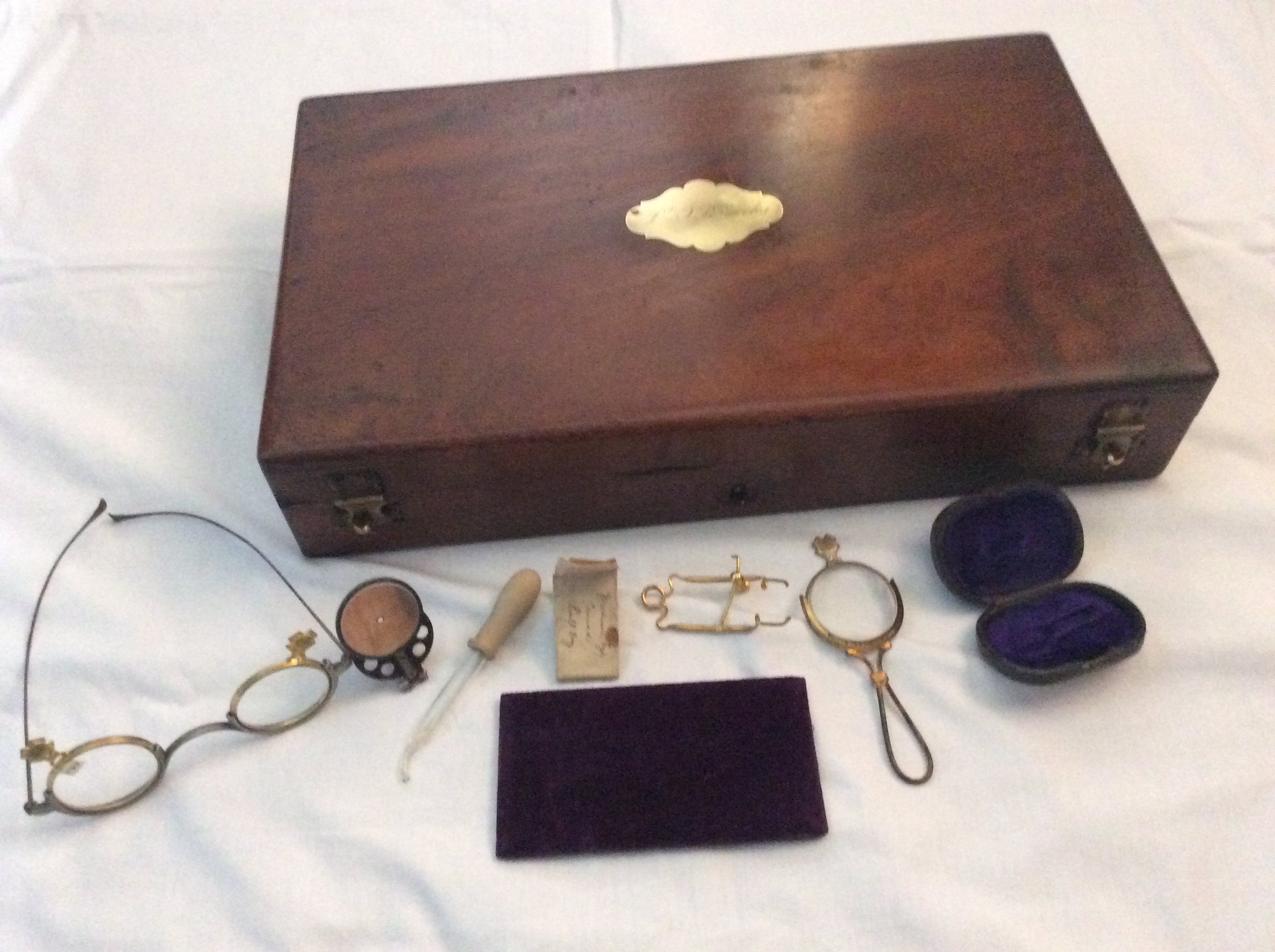 Antique French optometrists box of lenses - Image 5 of 10