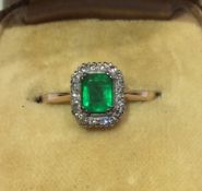 Stunning Antique Diamonds with Emerald Gold Ring