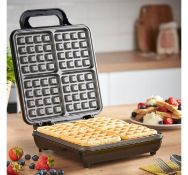 (OM107) Quad Waffle Maker Easy to clean non-stick plates make cleaning up easy – as well as ...