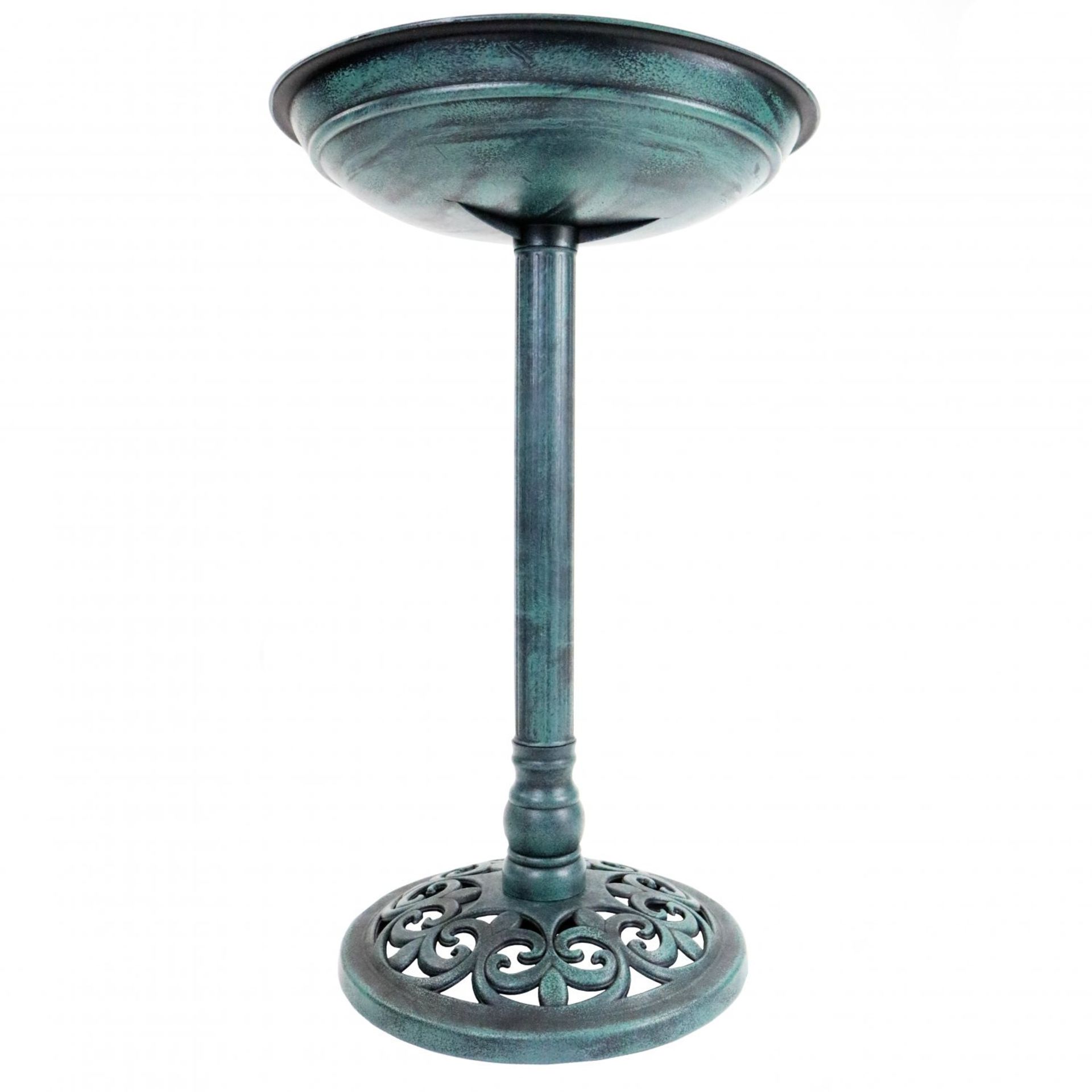 (ZP33) Traditional Ornamental Garden Pedestal Bird Bath Outdoor Water The traditional bird b... - Image 2 of 2