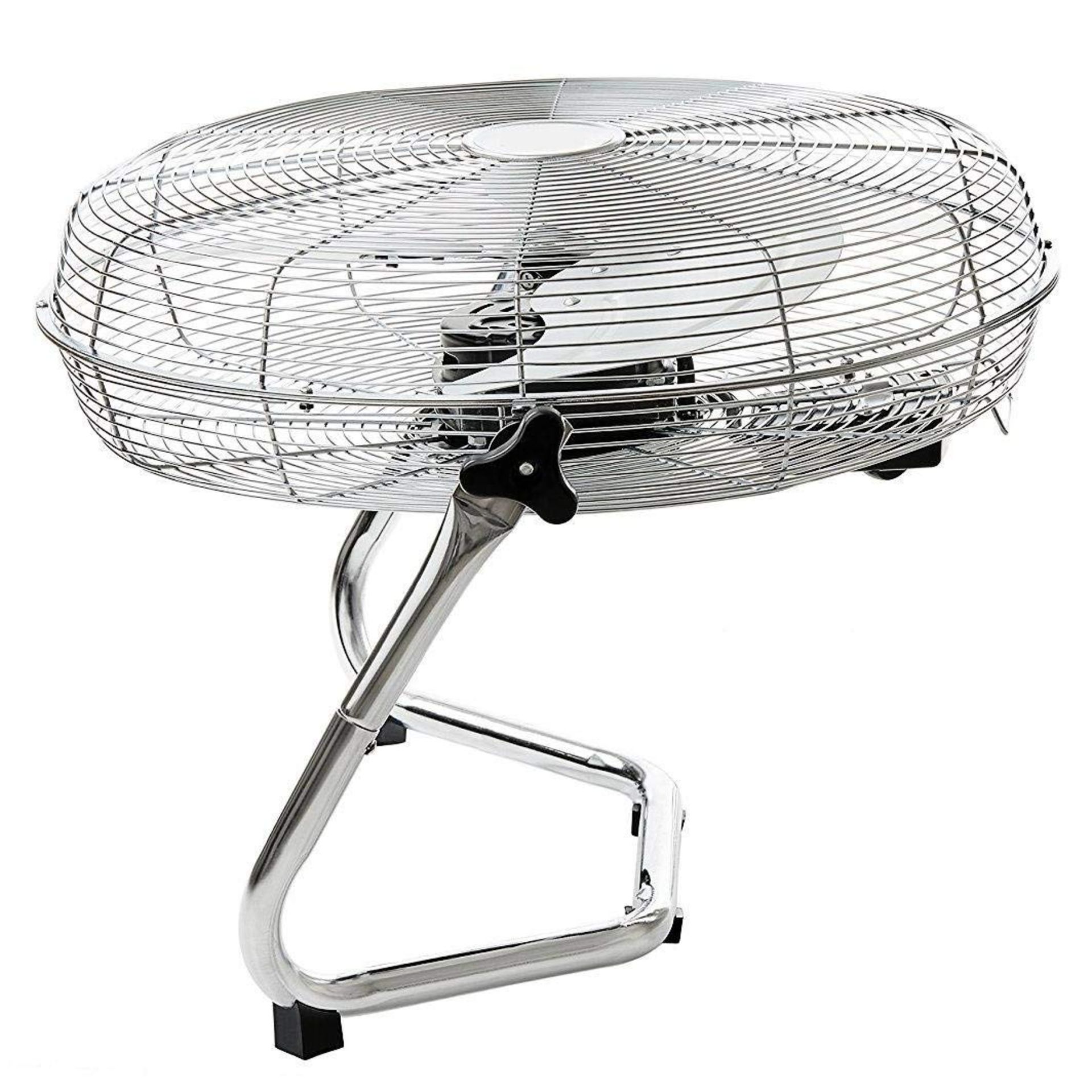 (ZP39) 18" Free Standing Chrome Gym Fan Stay cool this year with the 18" gym fan, The fan he... - Image 2 of 2