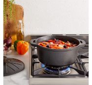 (AP283) Cast Iron Casserole Dish Ideal for roasts, stews, casseroles and other dishes Features ...