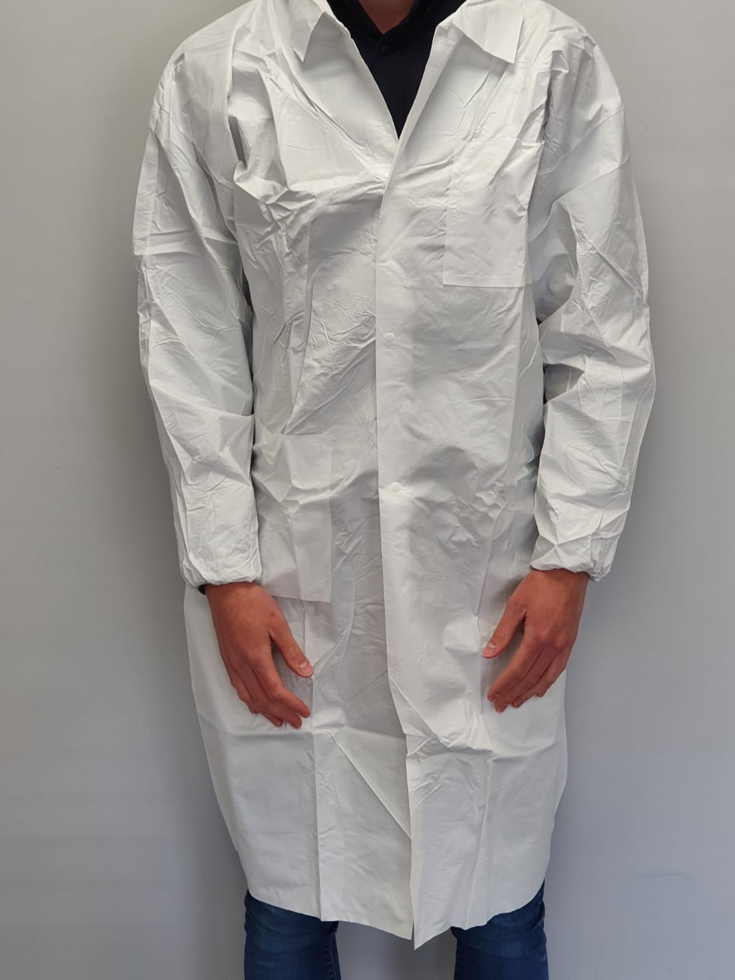 50 Disposable Lab Coats - Image 3 of 3