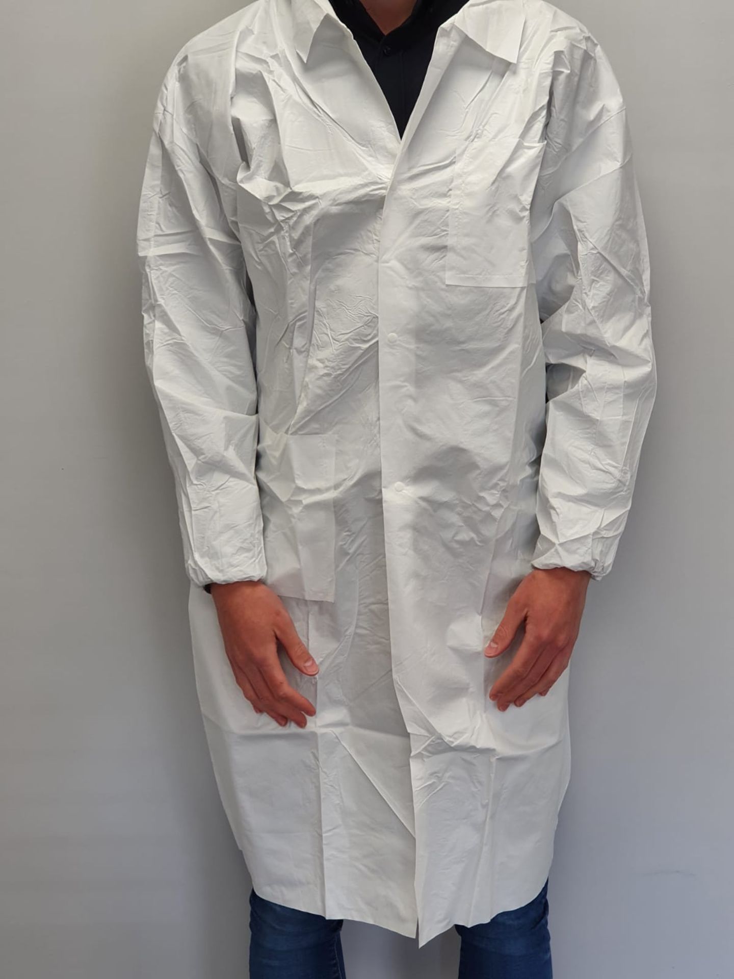 50 Disposable Lab Coats