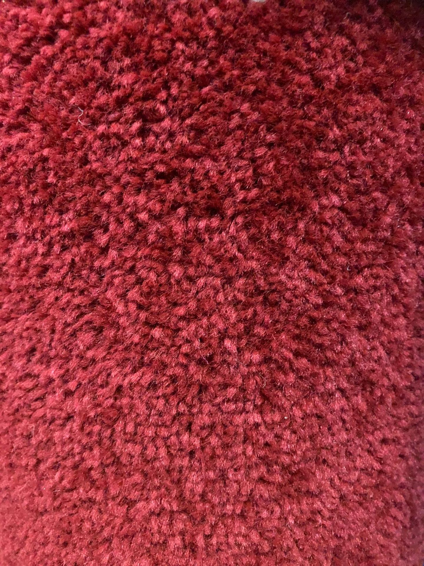 Reserve dalton red 4m x3.7m ( 13ft x 12ft ) twist pile polypropylene felt back