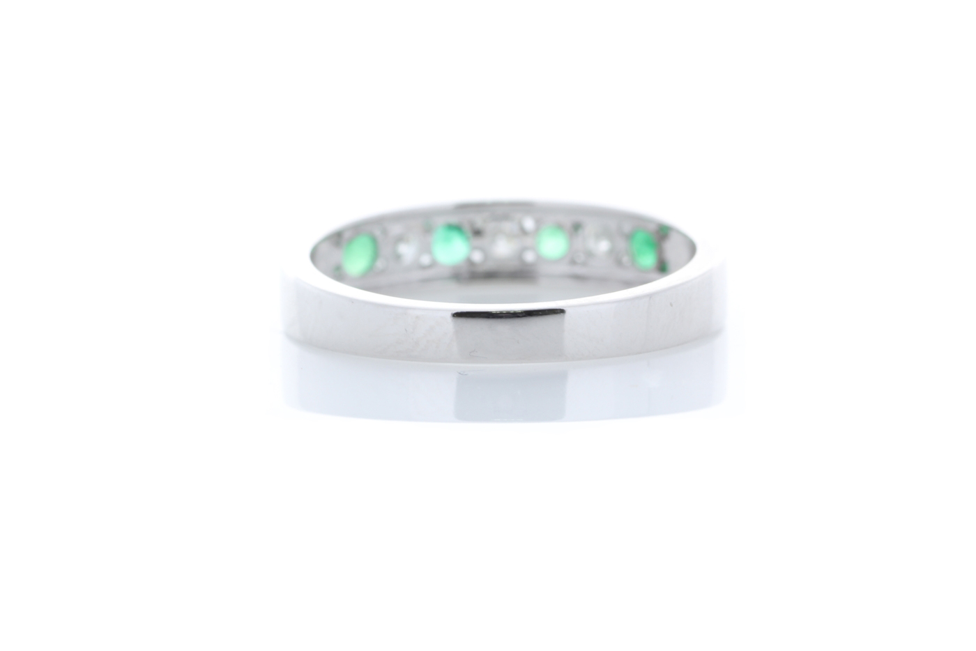 9ct White Gold Channel Set Semi Eternity Diamond And Emerald Ring 0.25 Carats - Image 3 of 5