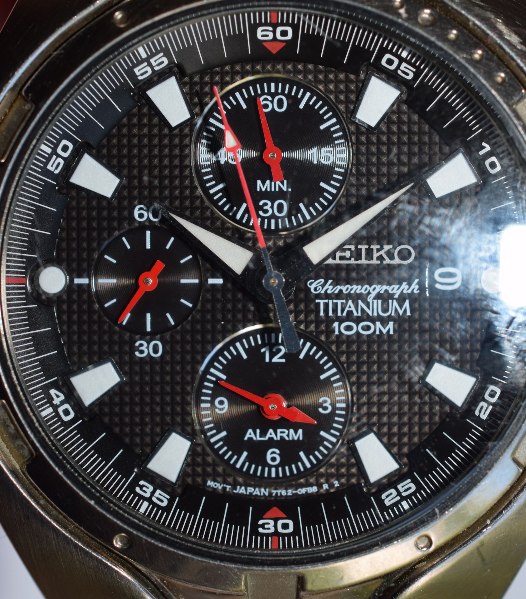 Seiko Titanium Chronograph Complete In Box - Image 6 of 6