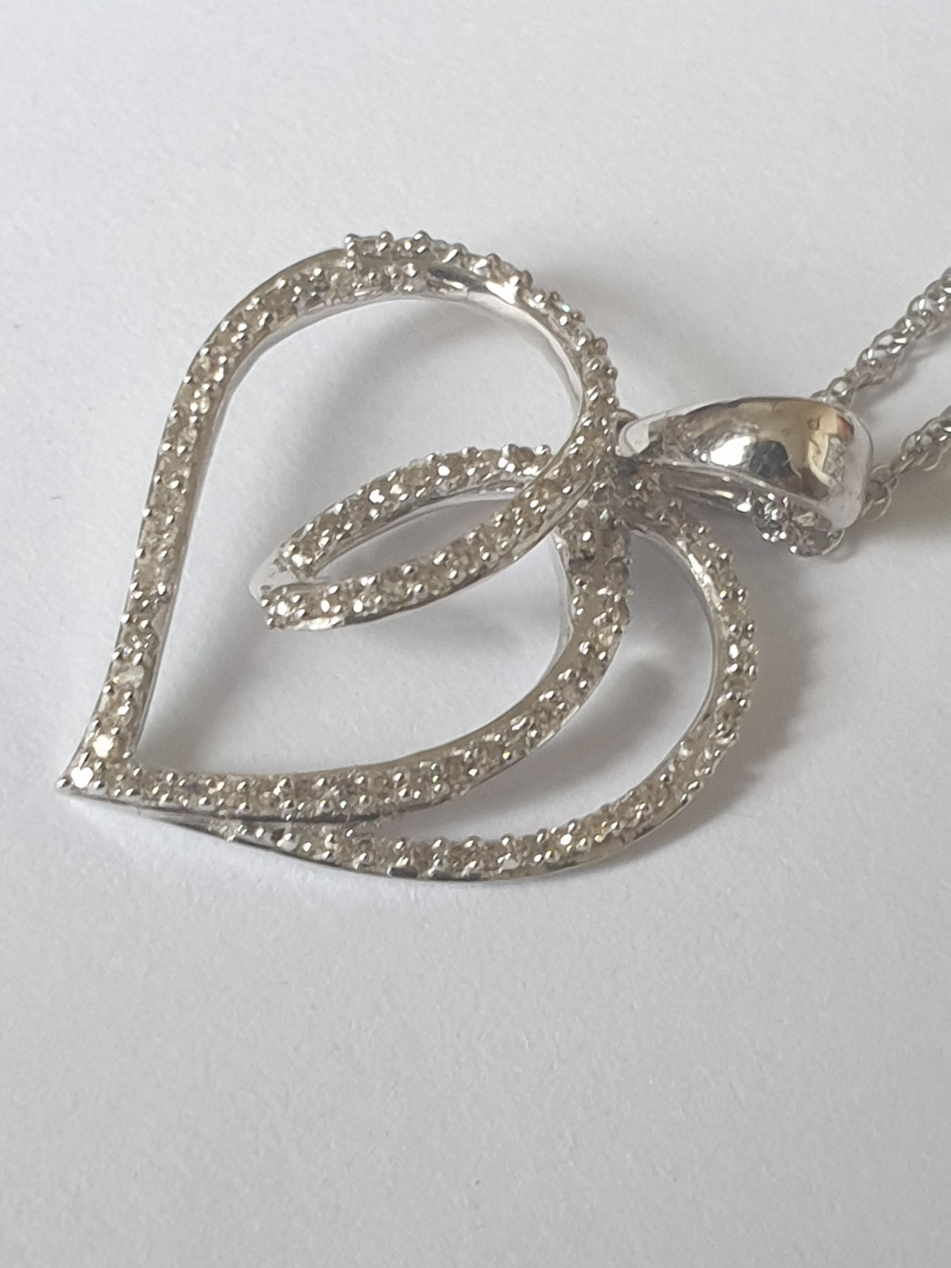 9ct White Gold Love Heart Pendant And Chain - Image 3 of 5