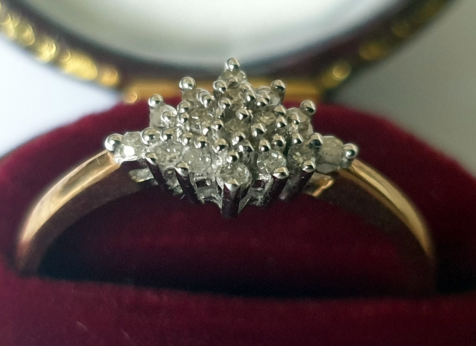 9Ct Gold Diamond Cluster Ring