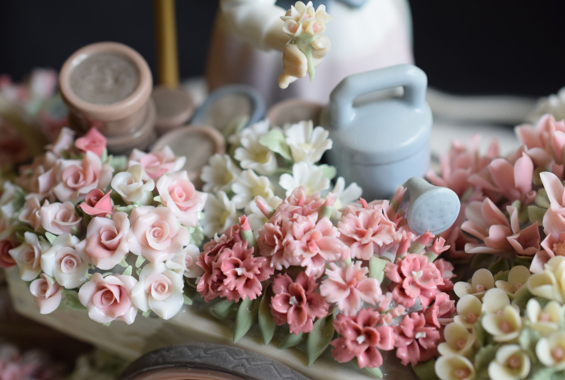 Large Lladro Flowers of The Season Woman Sculpture Boxed - Image 6 of 7