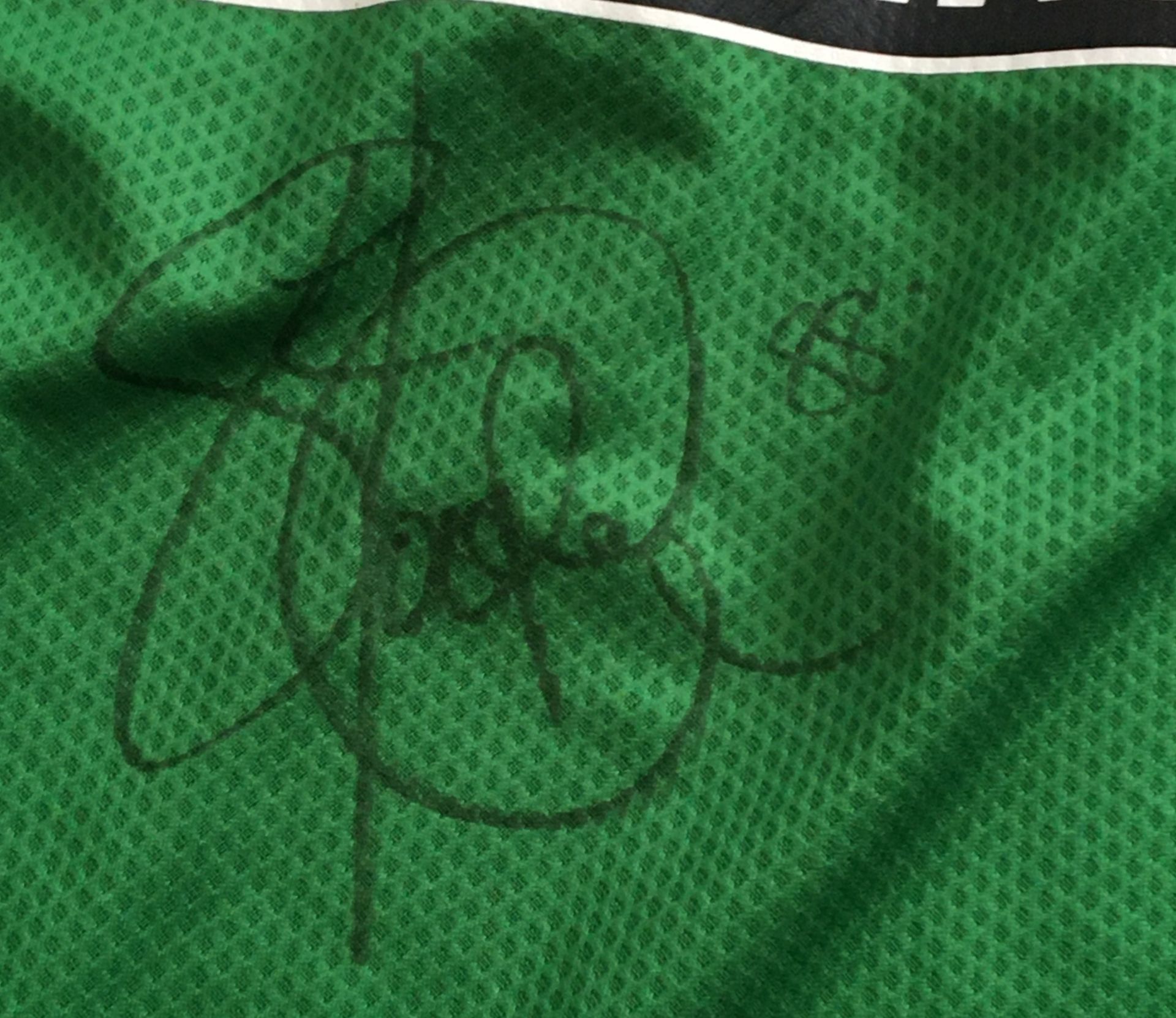 Celtic FC Top Signed by Gary Hooper - Image 2 of 4