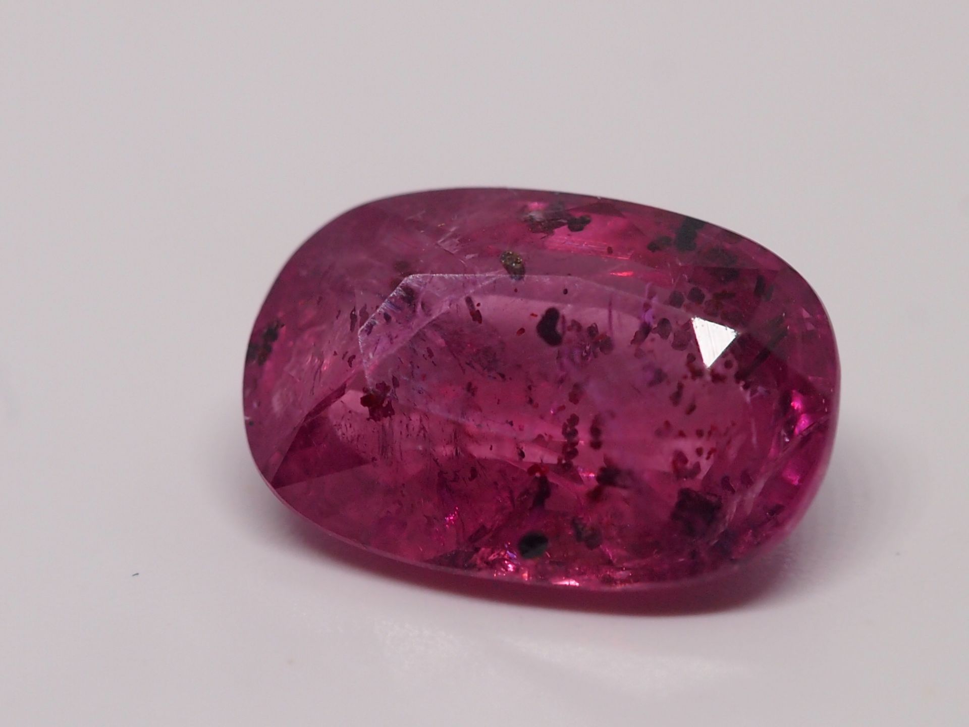 GIA Certified 5.15 ct Huge Natural Ruby Loose Stone - Image 3 of 8