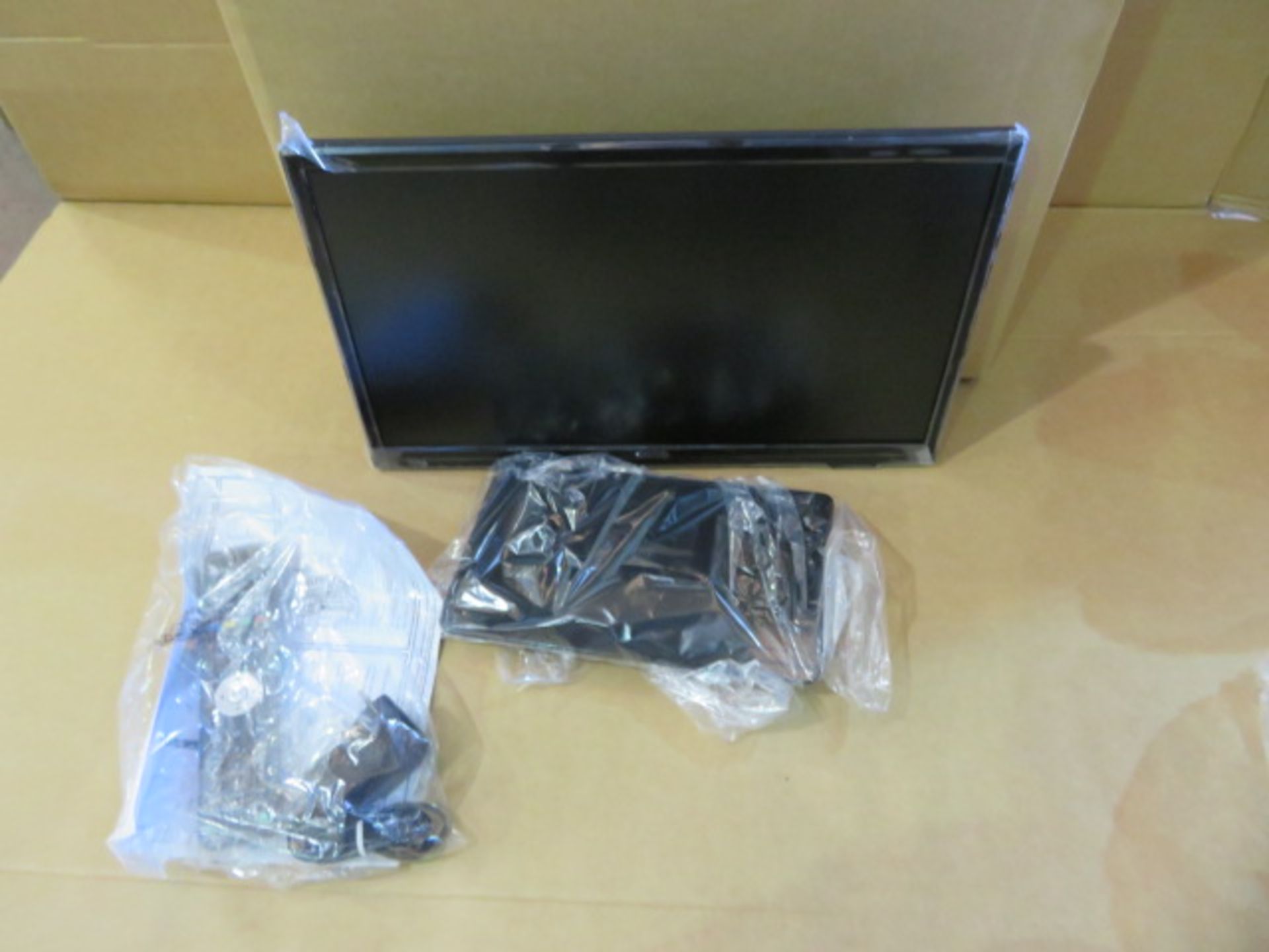 (27) 1 x Grade B - Cello C16230F 16 inch Black HD Ready LED TV with DVD Player Built In. (27) 1 x - Image 2 of 4