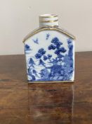 C18th Chinese blue and white tea caddy