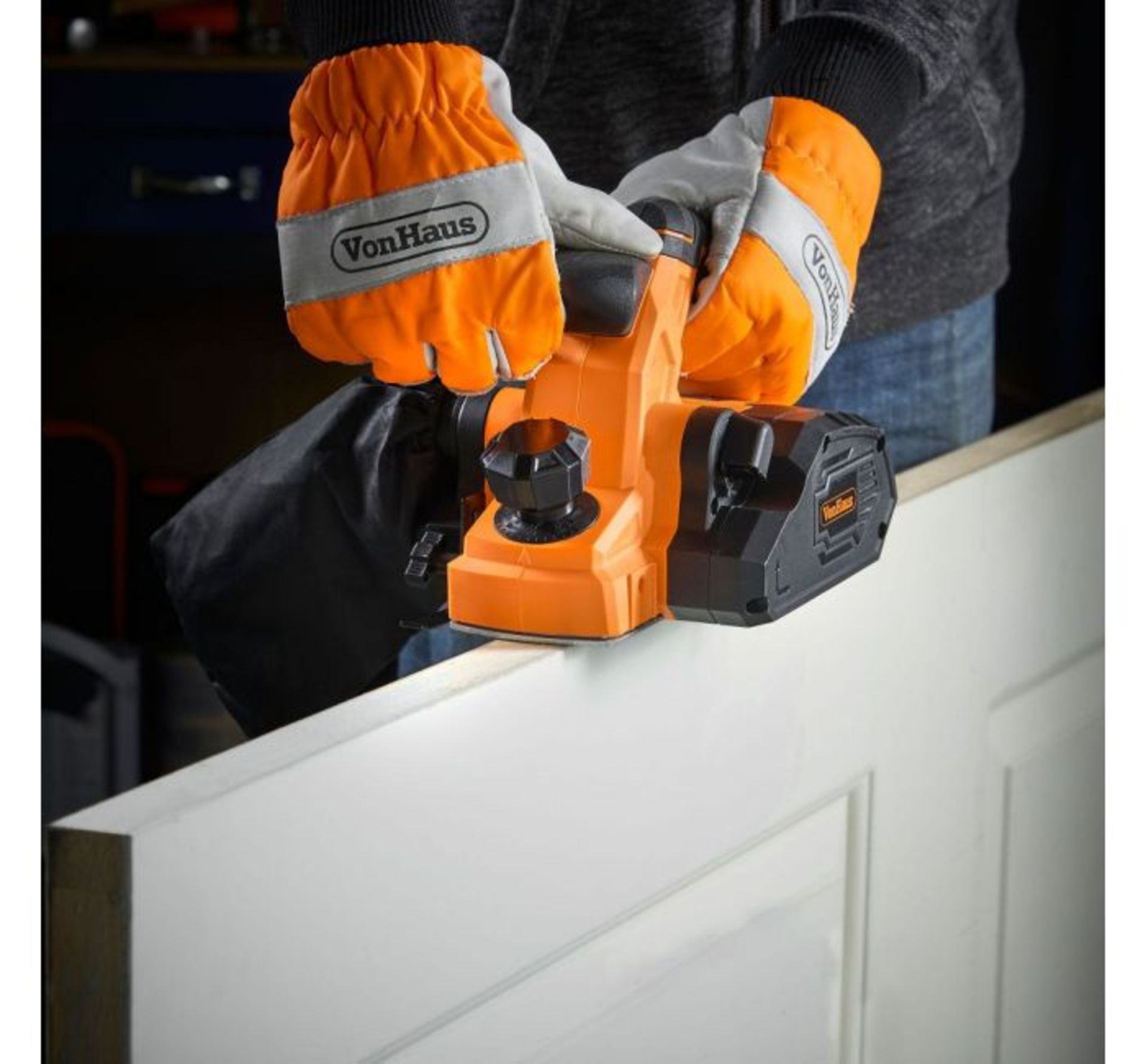 (JH16) 900W Electric Hand Planer Ideal for fixing doors, fitting wood and correcting splinters... - Image 3 of 3