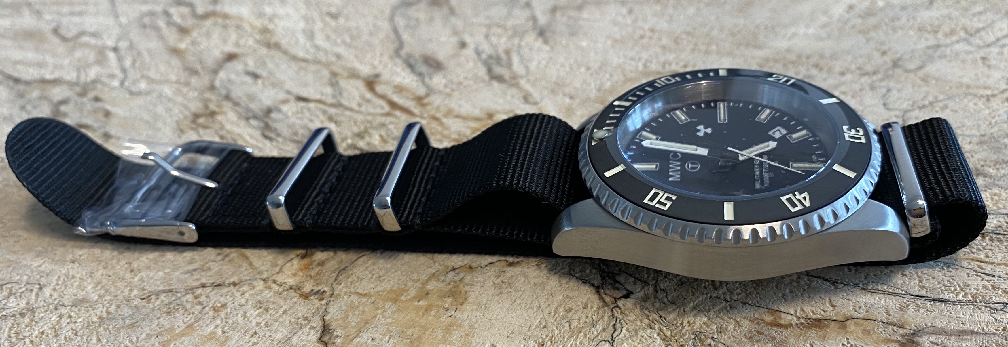 MWC MILITARY DIVERS WATCH QUARTZ 24 *MONTH GUARANTEE* (OFFICIAL DEALER) - Image 5 of 9