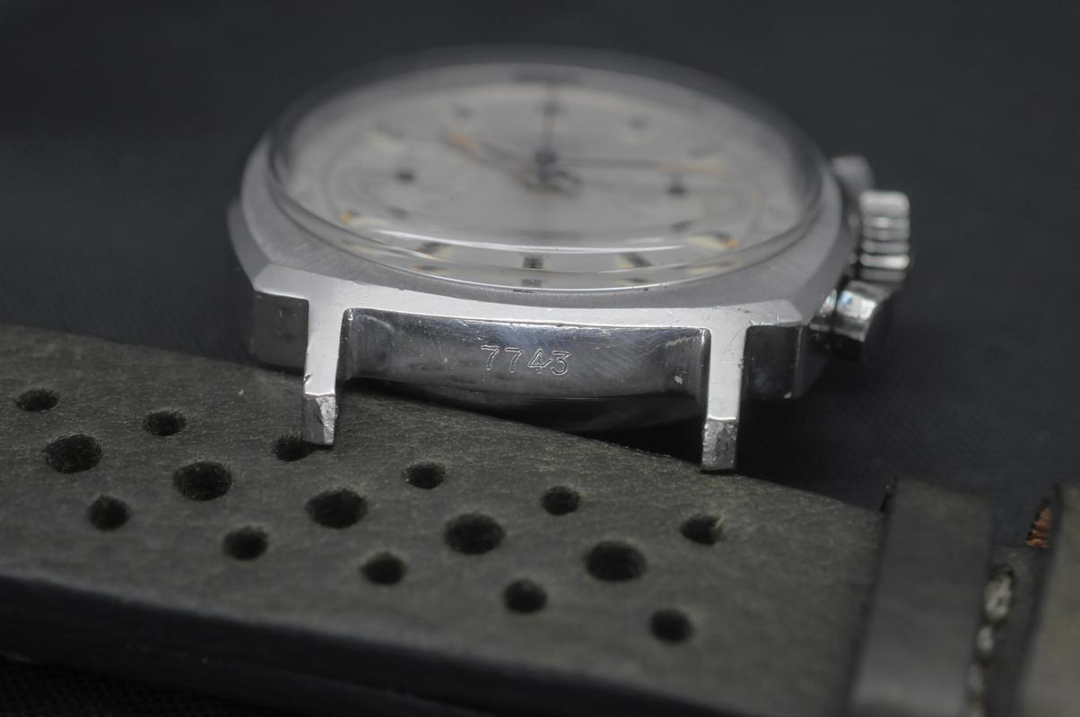 Excellent Condition Vintage Classic Heuer Camaro Ref. 7743 Silver Dial Valjoux 7730 - Image 3 of 12