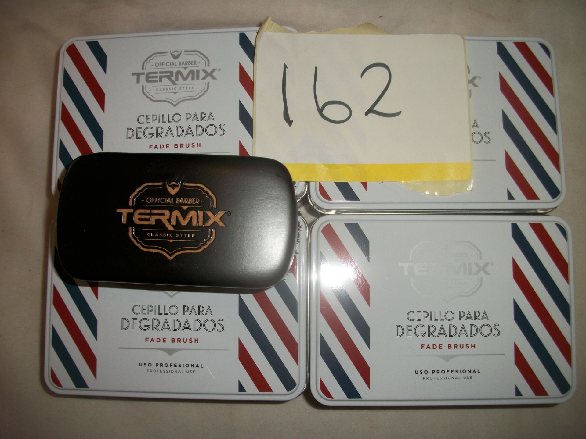 4 x Official Barber Termix Fade Beard Brush - Image 2 of 2