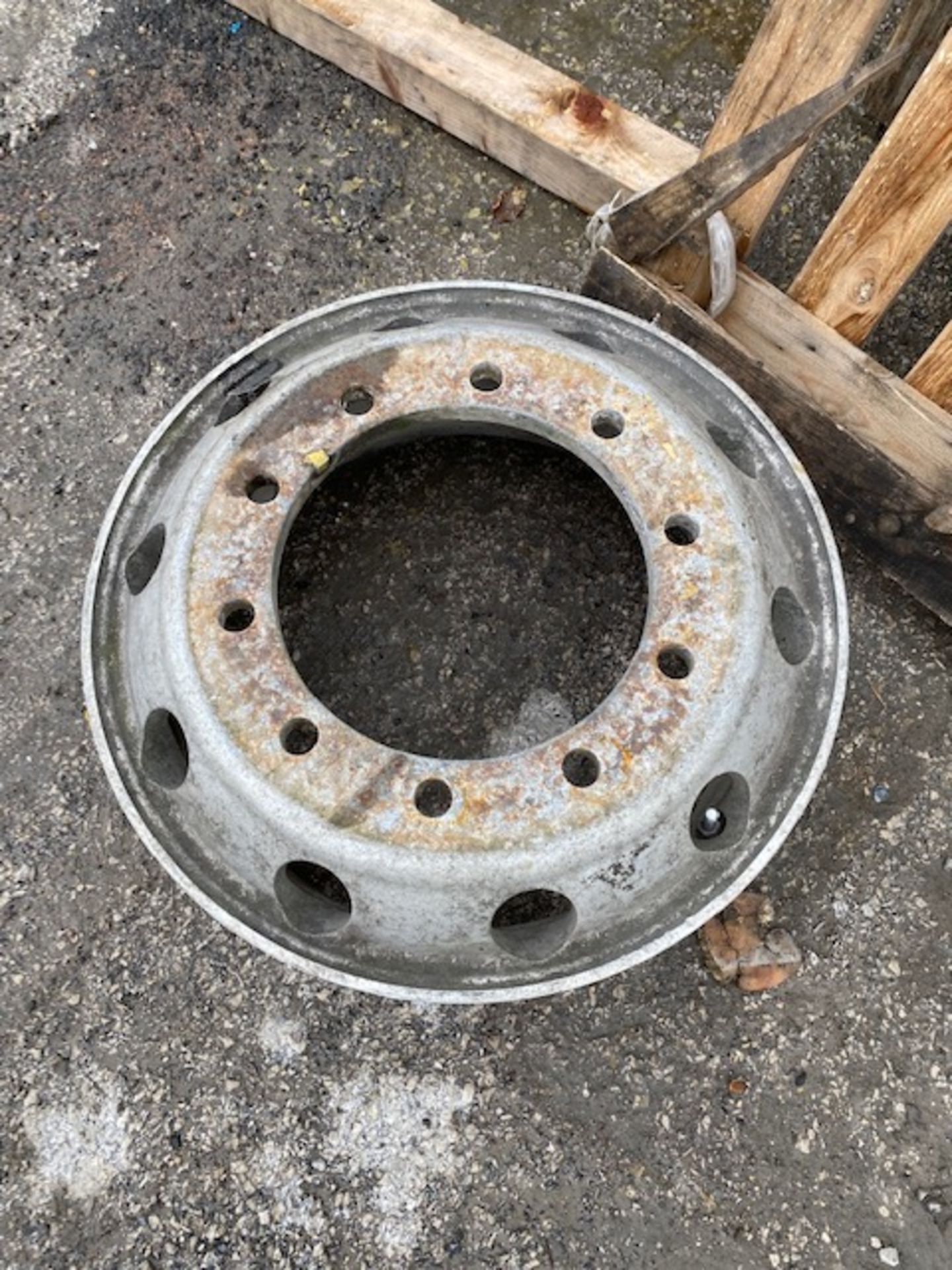4 X USED RIMS TO SUIT TRACTOR UNIT